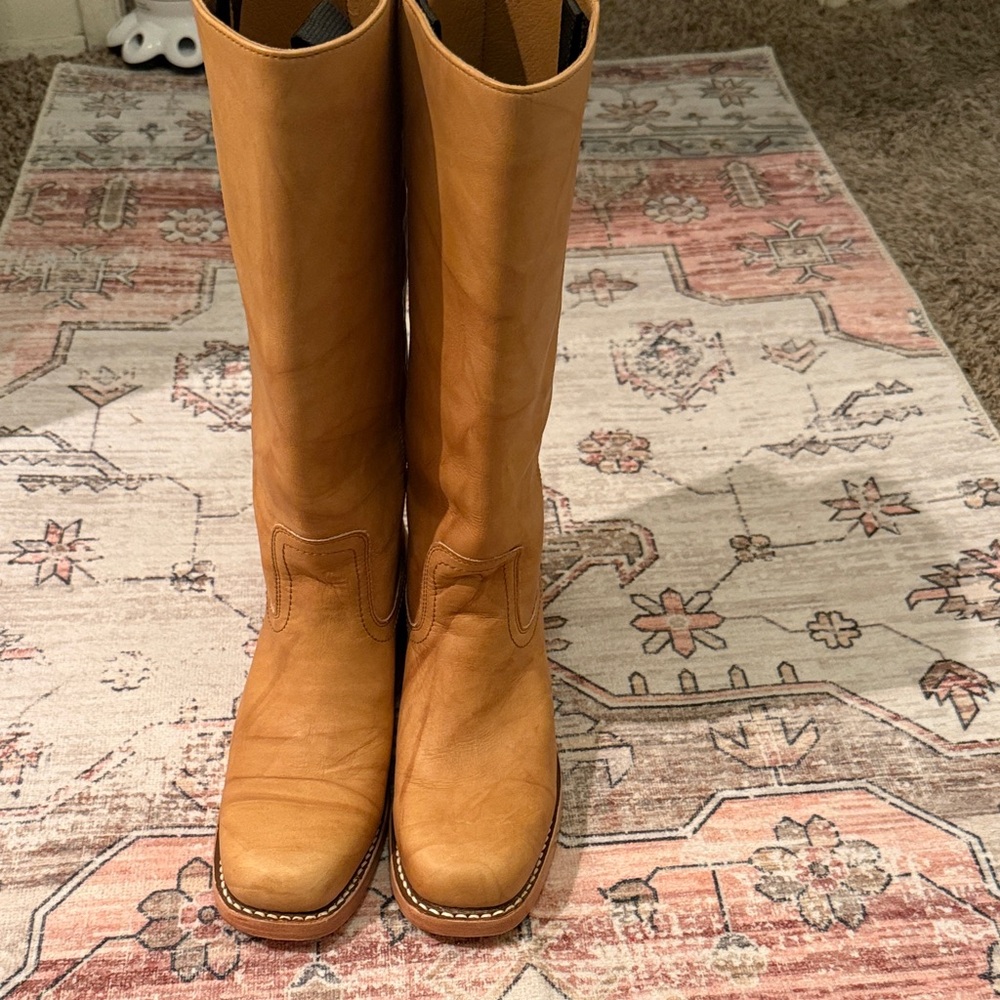 Frye Campus 14L Banana Boots - size 9.5 - Picture 6 of 9